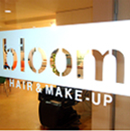 青山にあるヘアーメイクサロン（美容室）のbloom（ブルーム）サロン内